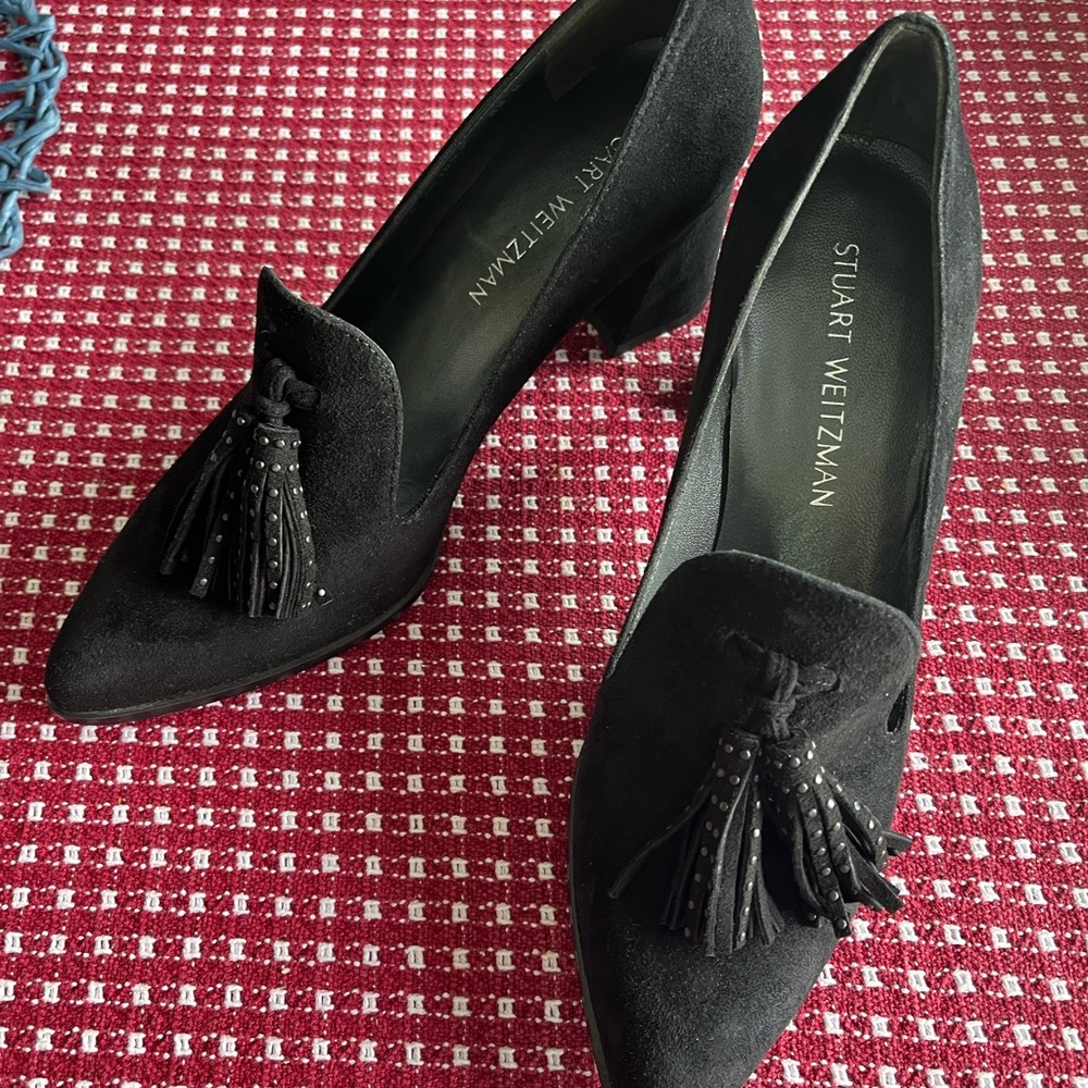 Stuart Weitzman Black Heels with Sophisticated Design